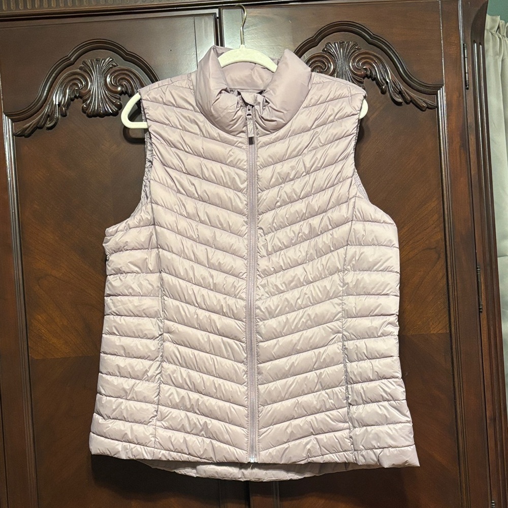 Old Navy mauve Quilted Vest
